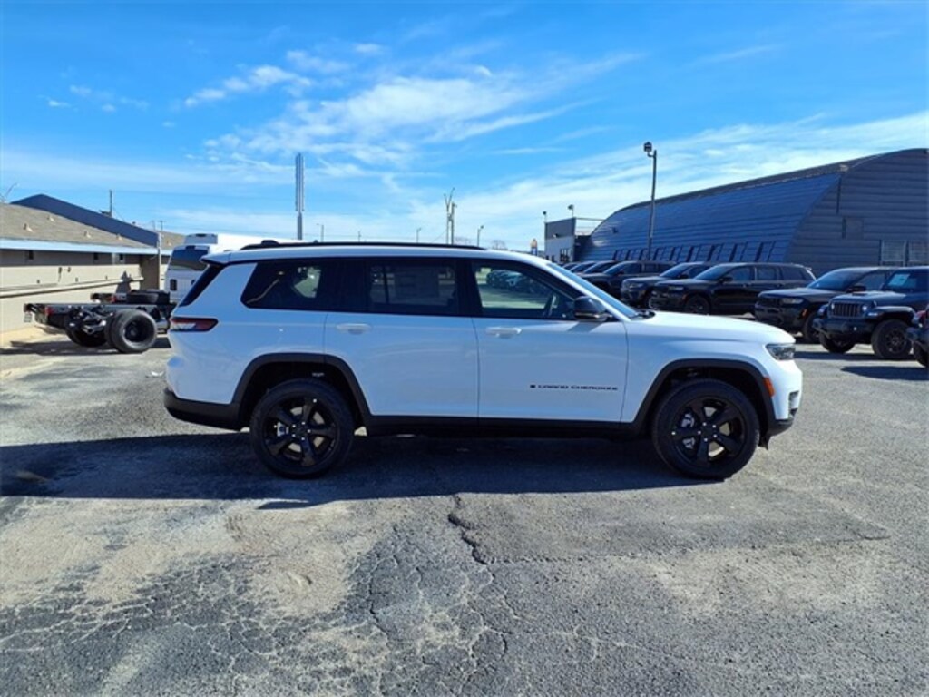 New 2025 Jeep Grand Cherokee L LIMITED 4X4 Sport Utility