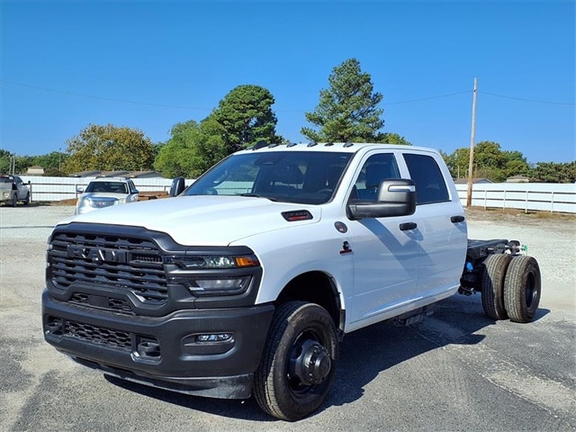 2026 RAM Ram 3500 Chassis Cab Tradesman's photo