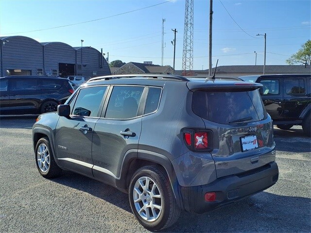 2020 Jeep Renegade Latitude photo 3