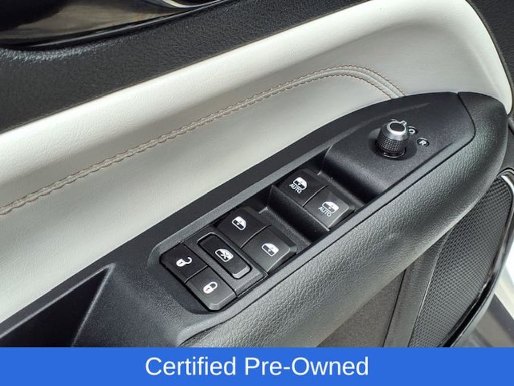 Used 2025 Jeep Compass Limited SUV