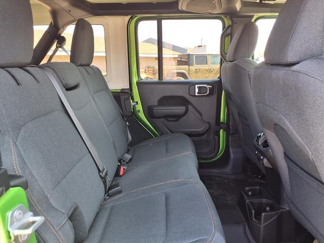 2025 Jeep Wrangler 4-Door Willys - Photo 17