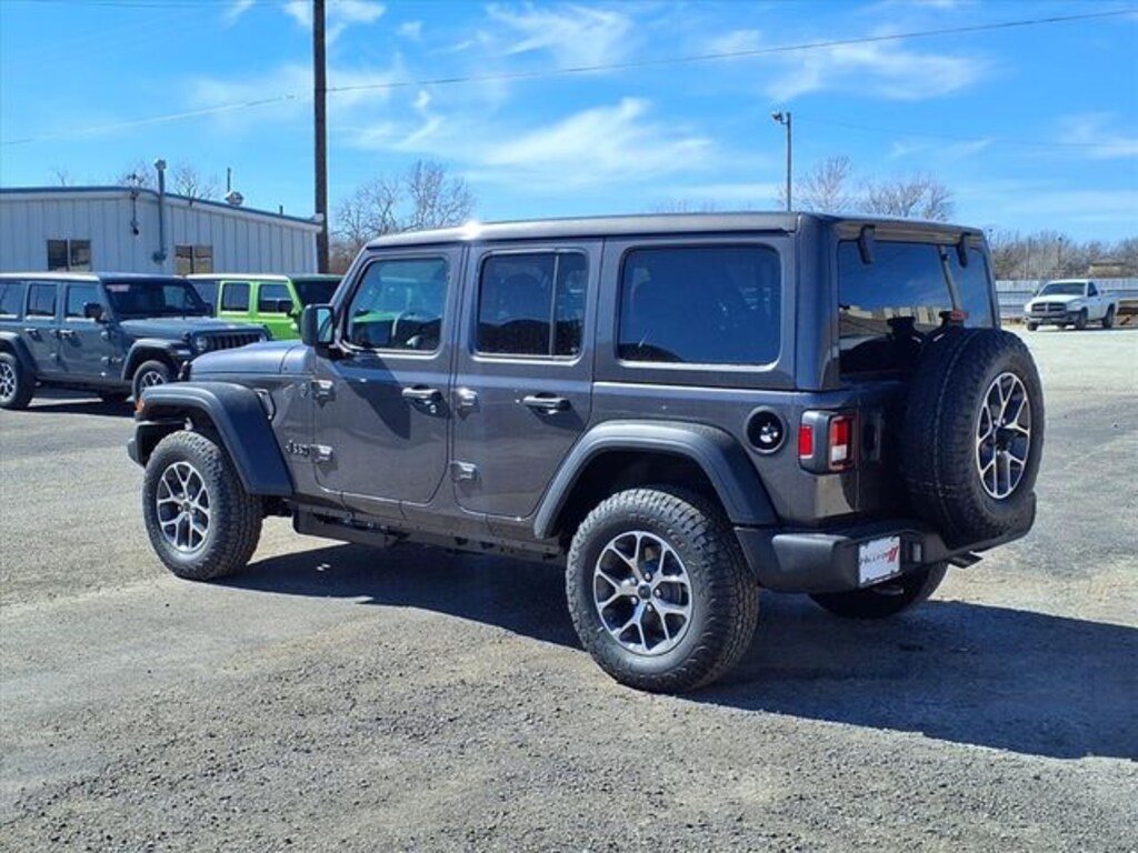 New 2026 Jeep Wrangler 4-DOOR SPORT S Sport Utility