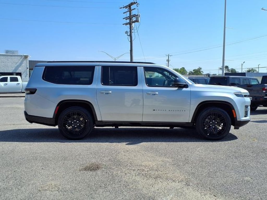 New 2026 Jeep Grand Wagoneer L LIMITED RESERVE 4X4 Sport Utility