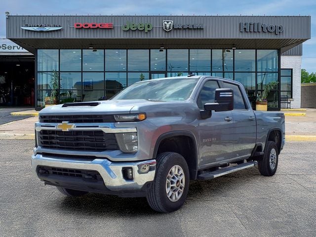 2025 Chevrolet Silverado HD LT 4WD Crew Cab Standard Box's photo