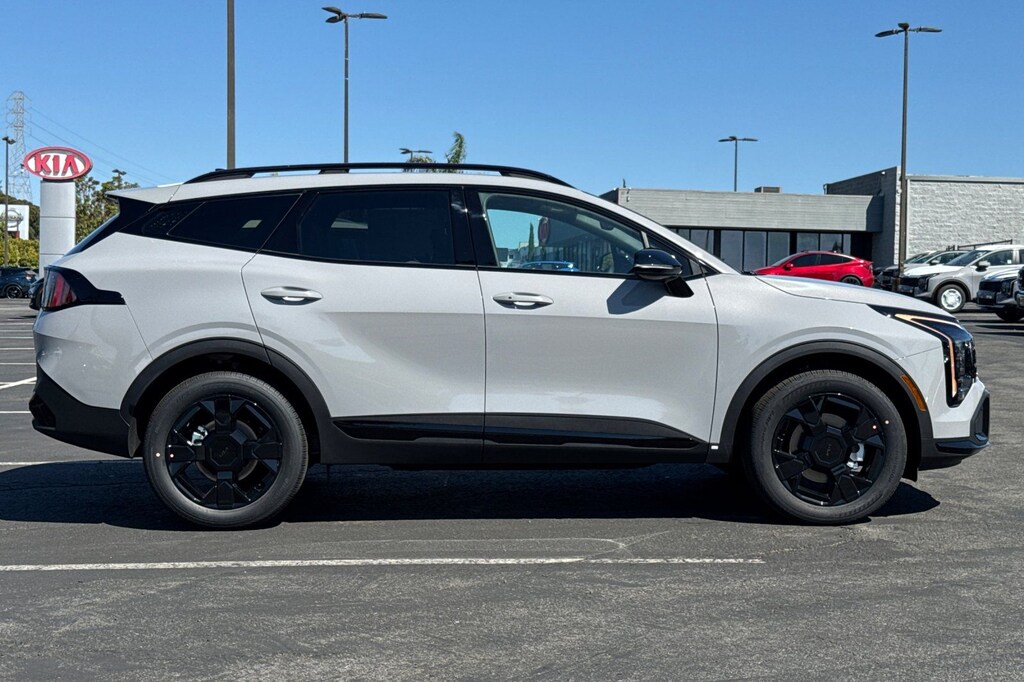 New 2026 Kia Sportage Hybrid X-Line SUV