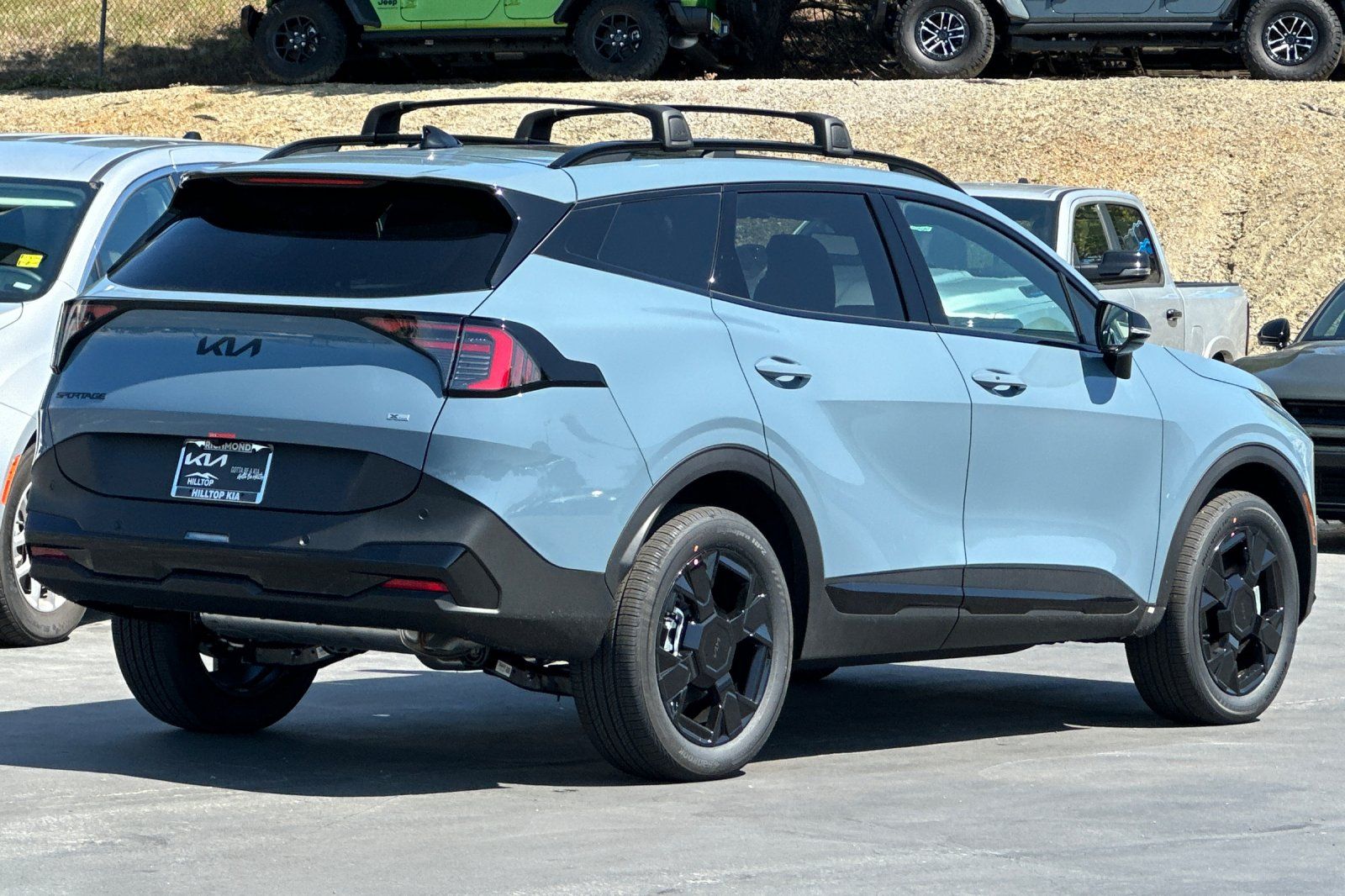 View vehicle photo 4
