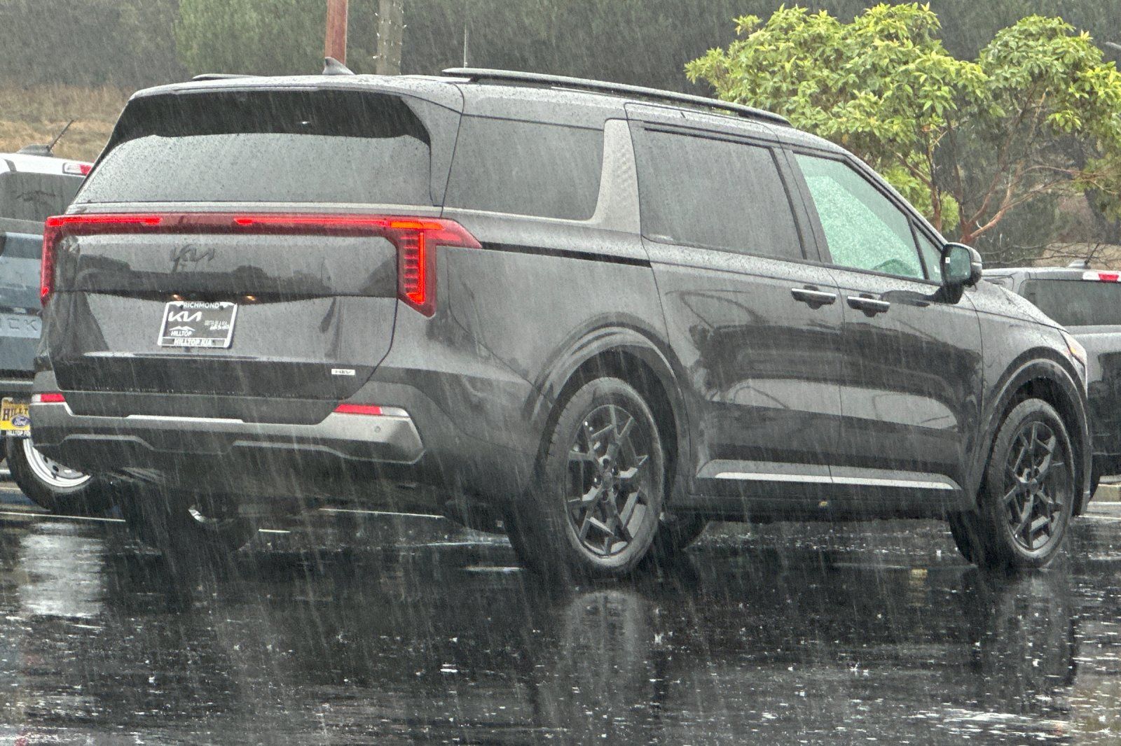 2026 Kia Carnival SX Prestige photo 4