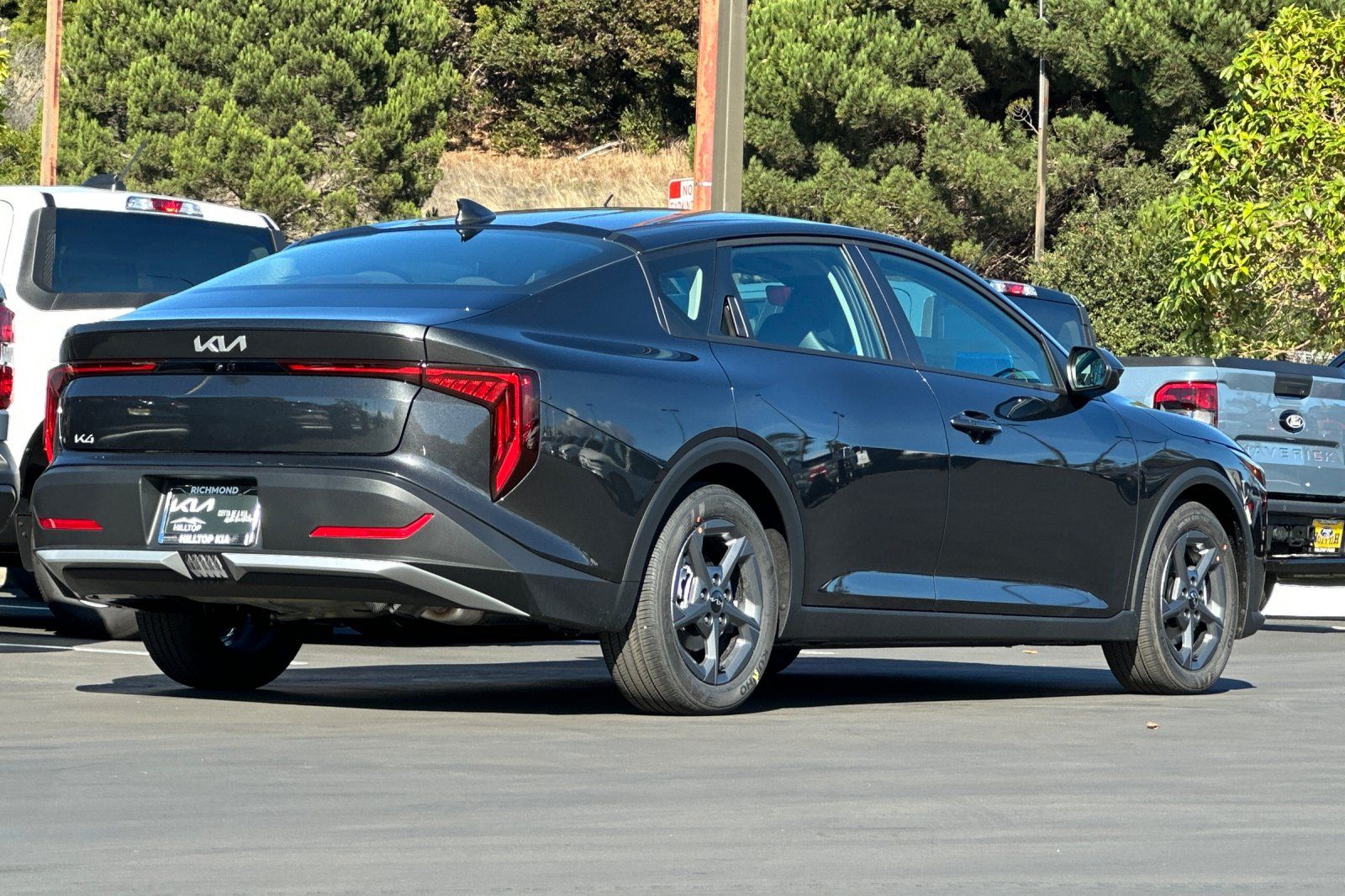 2025 Kia K4 LXS photo 4