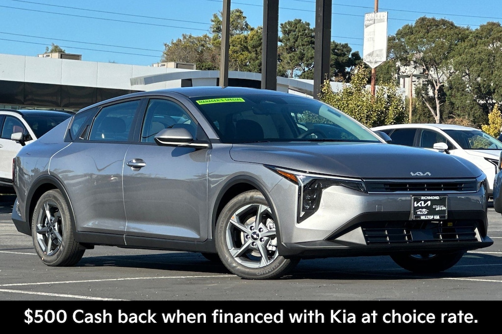 New 2025 Kia K4 LXS Sedan