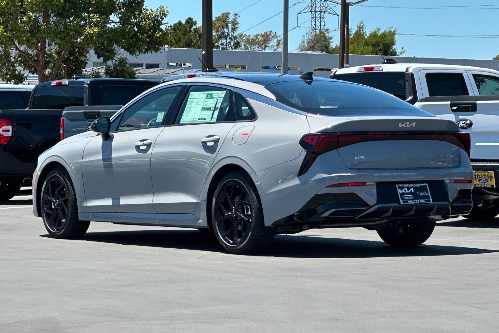 View vehicle photo 7