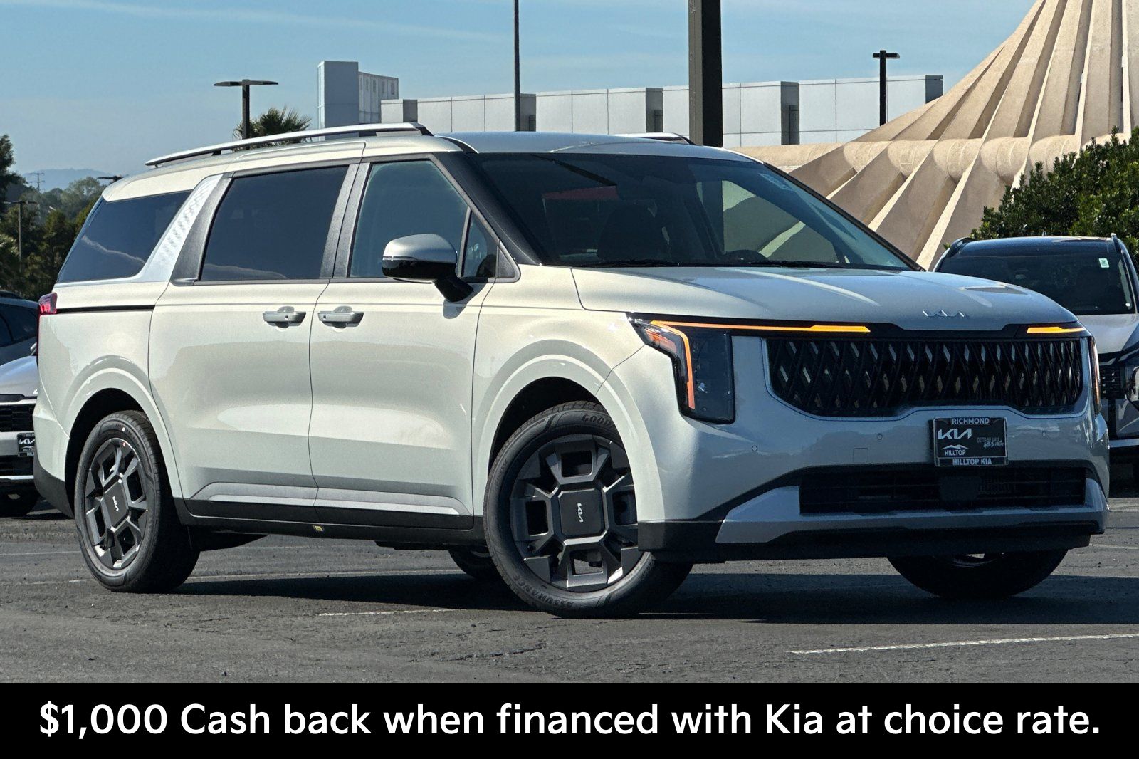 2026 Kia Carnival EX photo 2