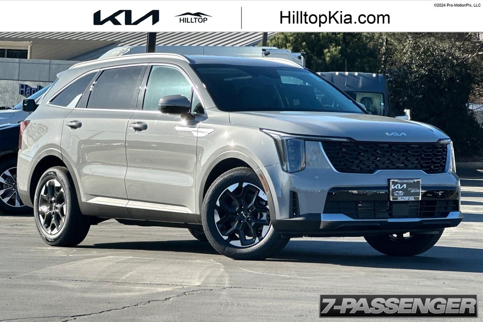 2026 Kia Sorento S AT's photo