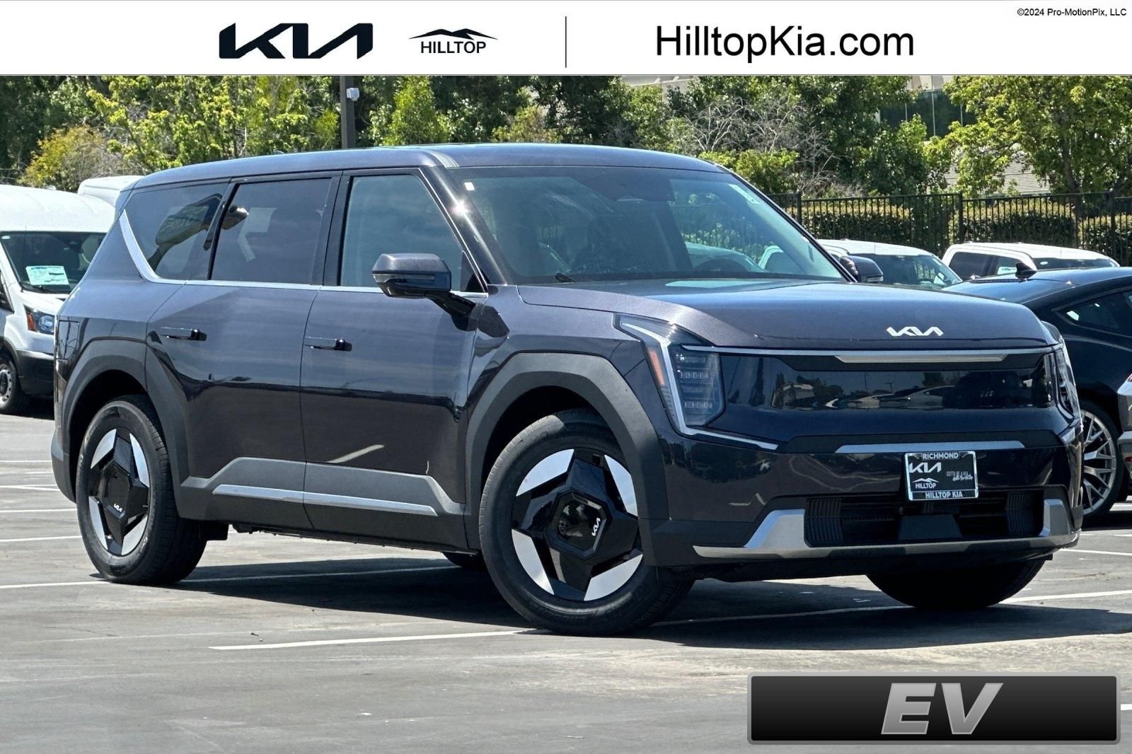 2026 Kia EV9 Light L/R's photo