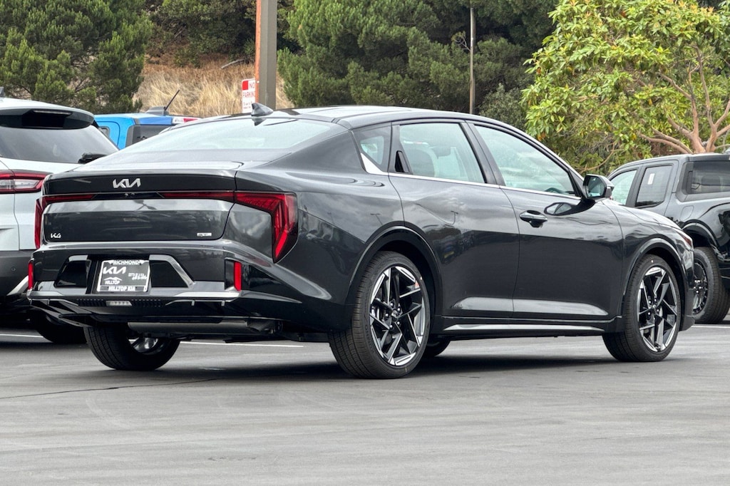 New 2025 Kia K4 GT-Line Sedan