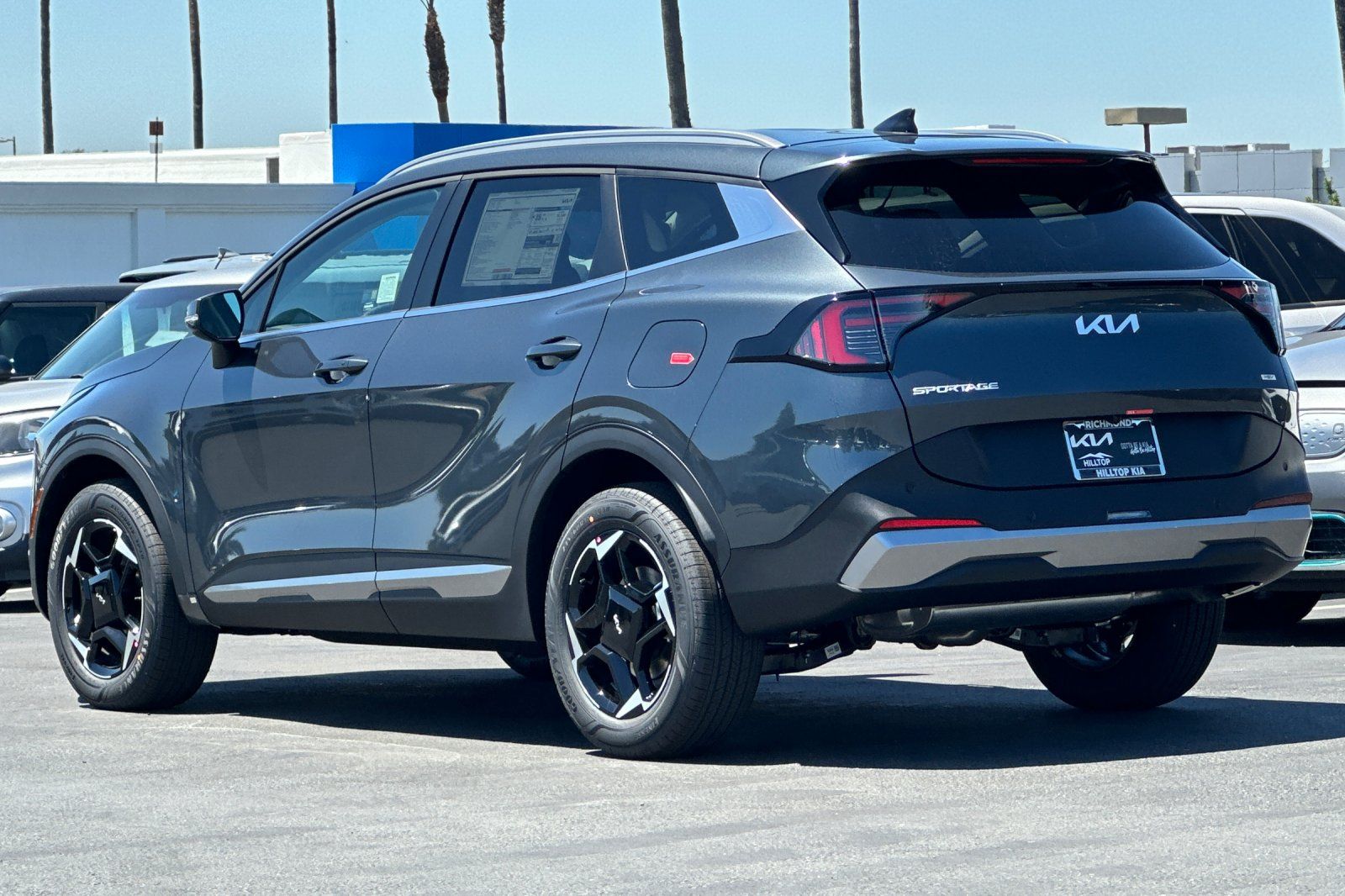 View vehicle photo 6