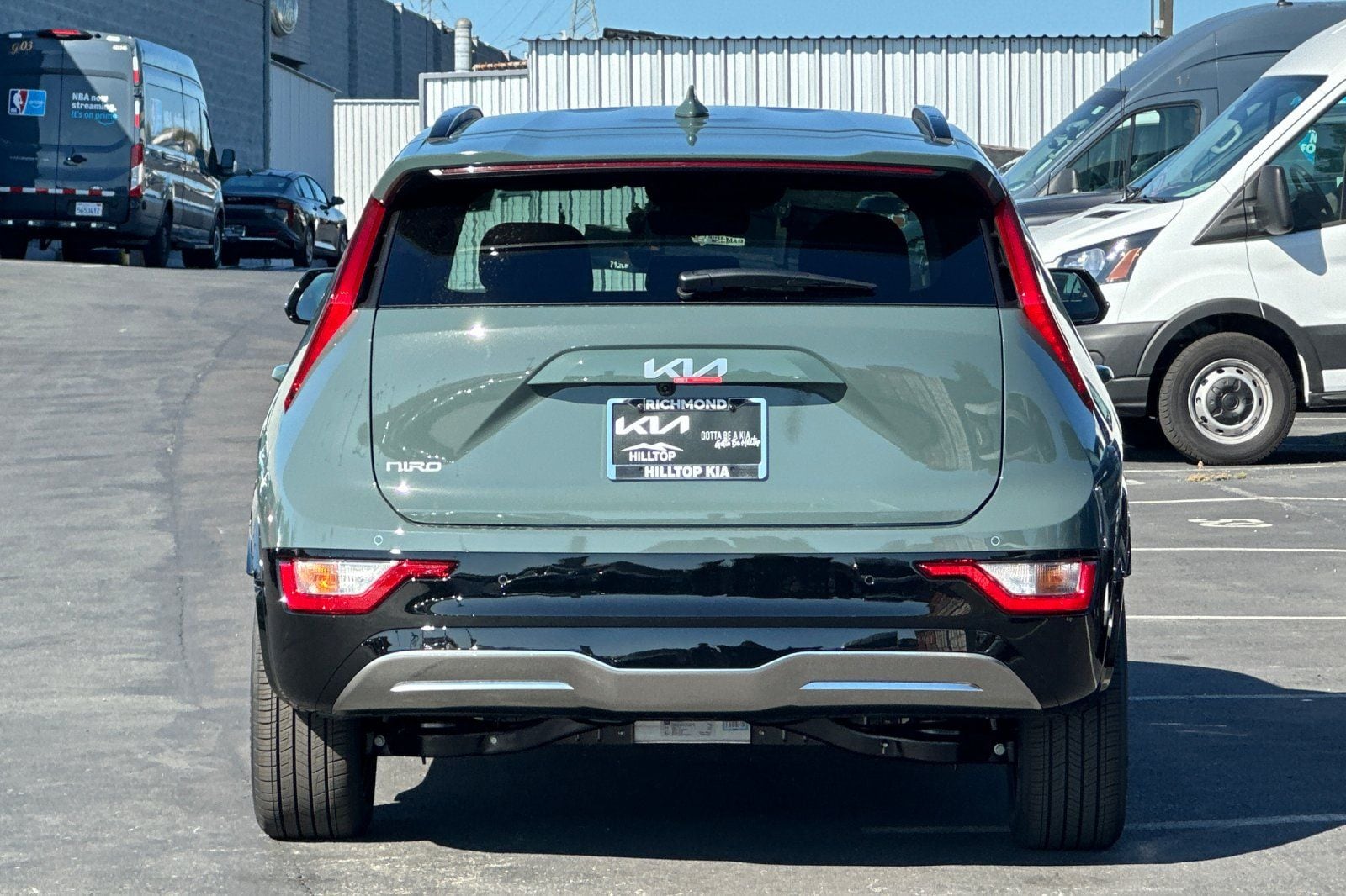View vehicle photo 5