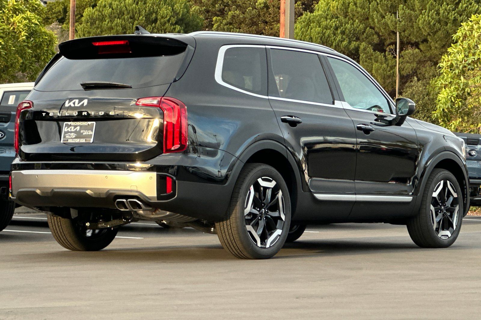 2025 Kia Telluride S photo 4