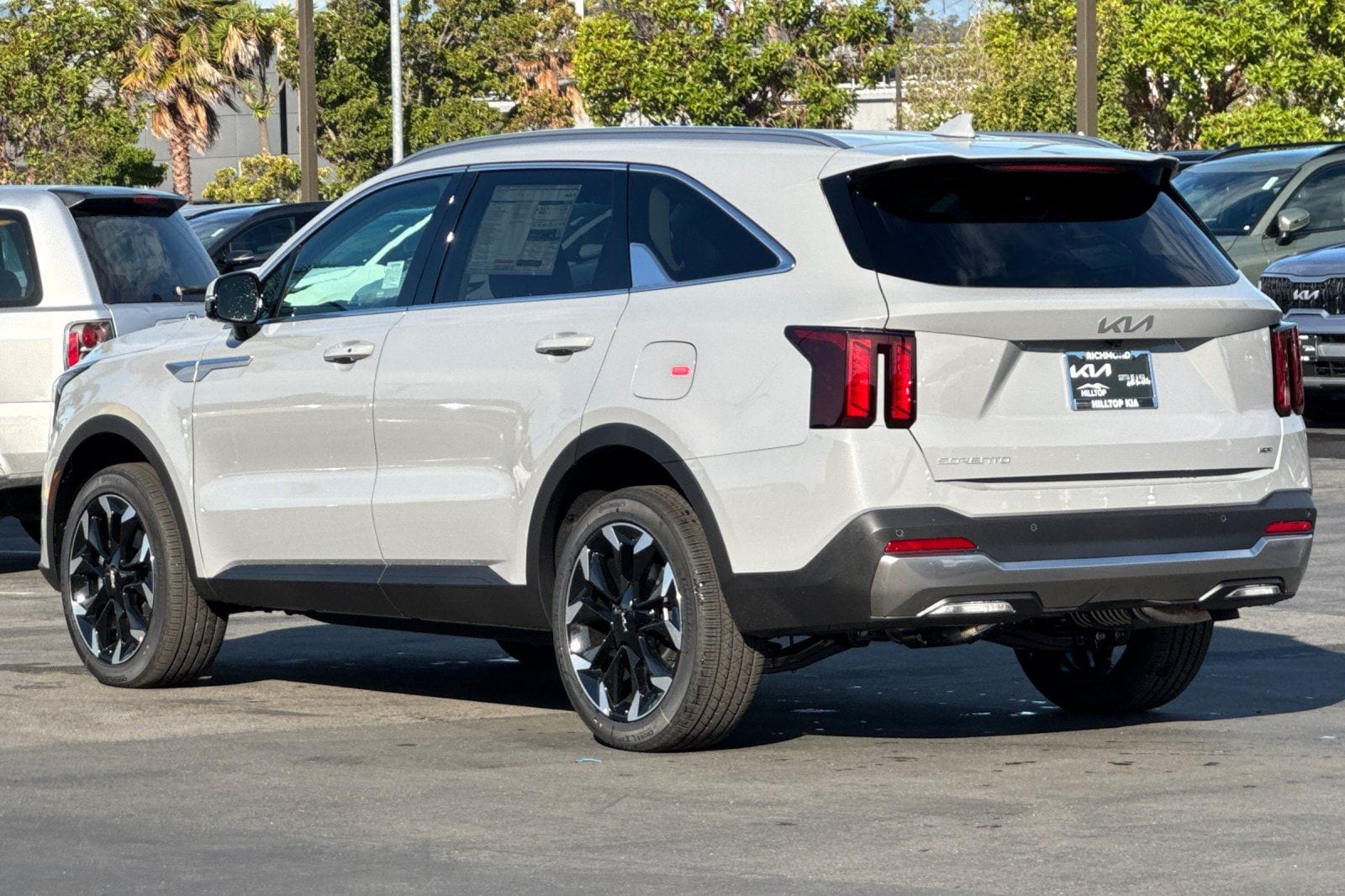 2026 Kia Sorento EX - Photo 6