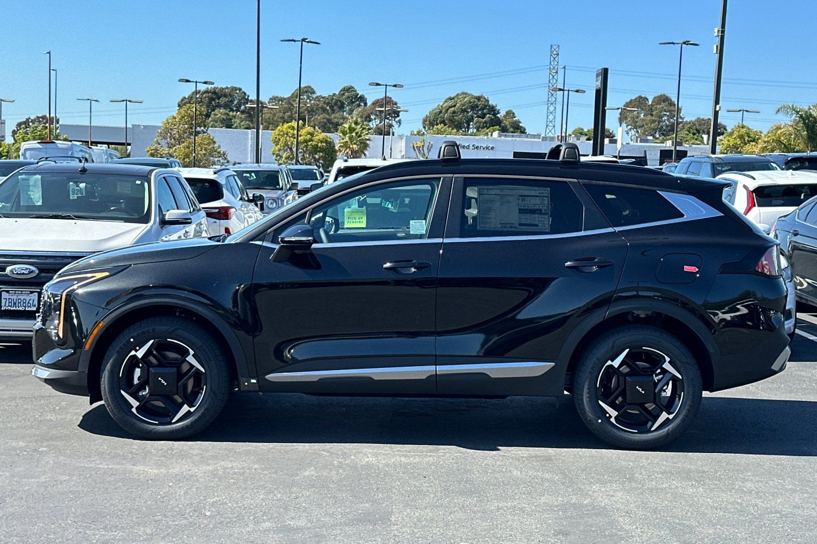 View vehicle photo 7