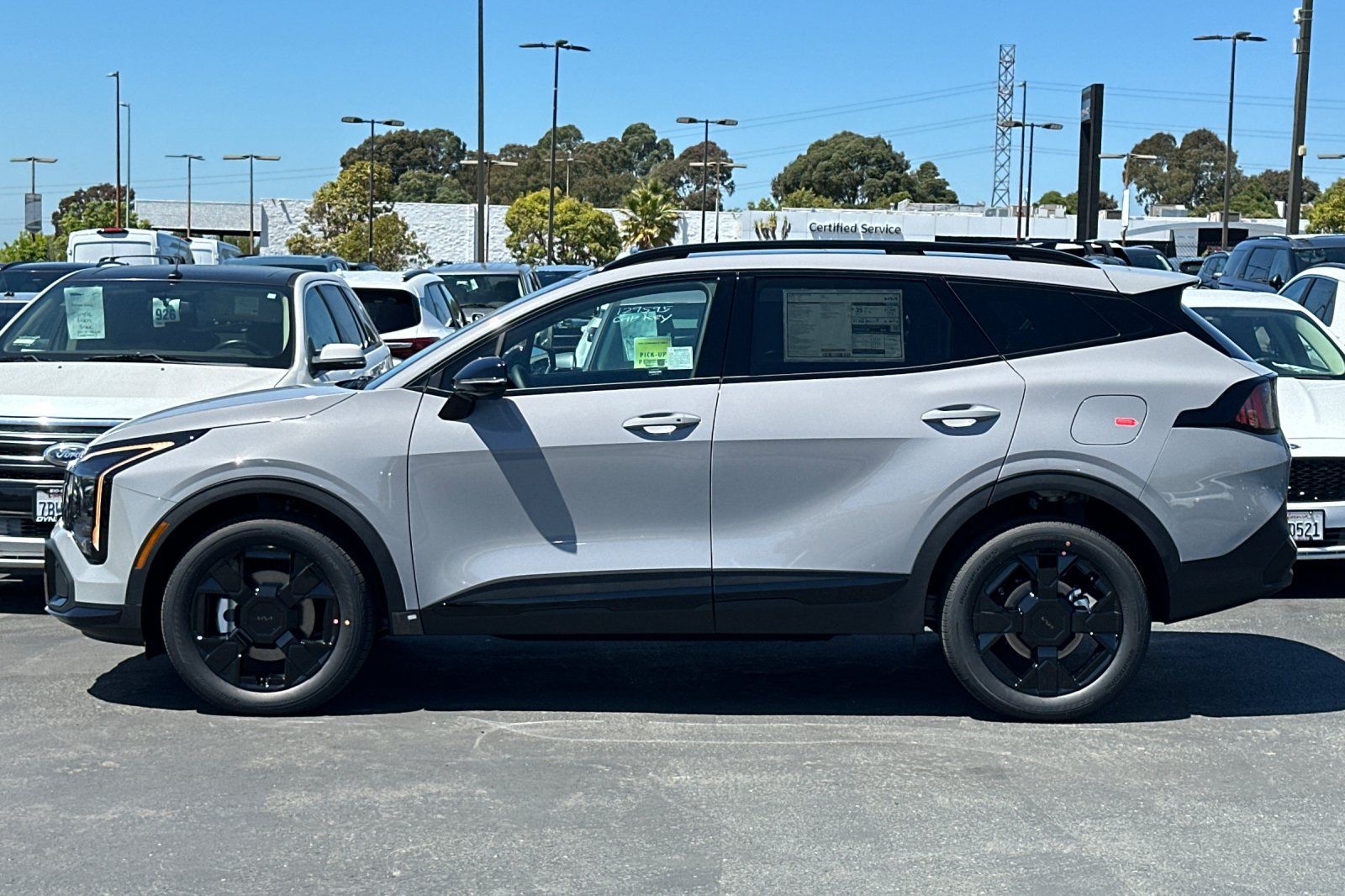 View vehicle photo 7