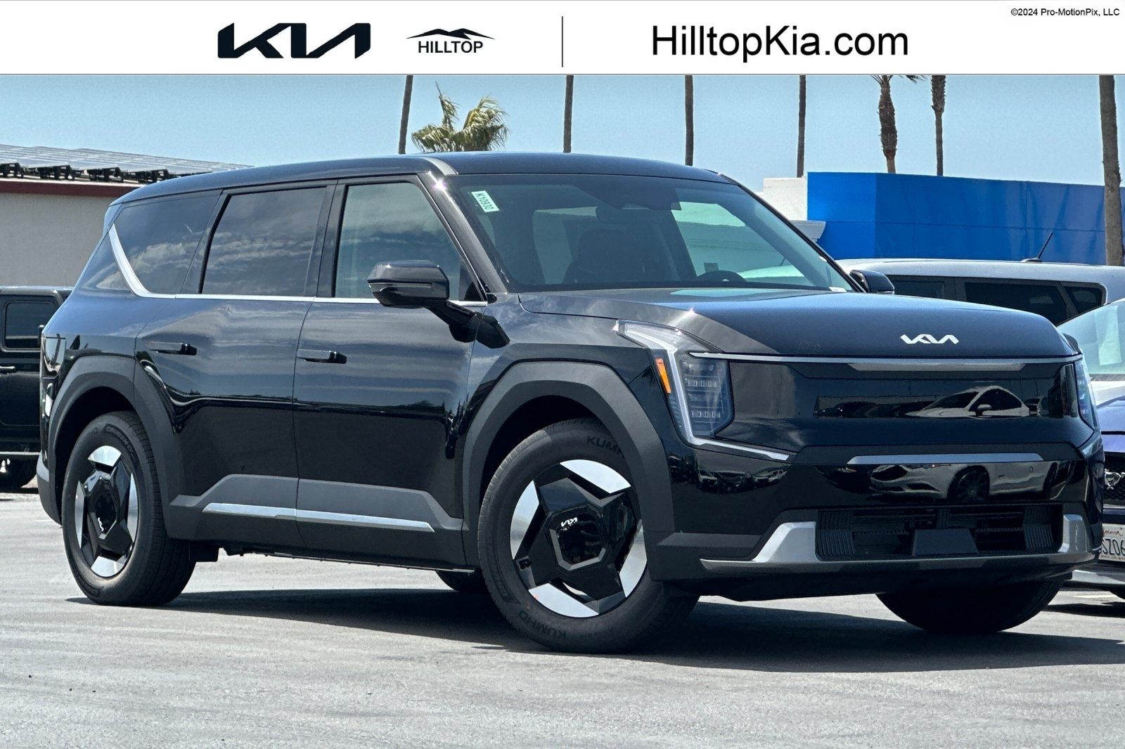 2026 Kia EV9 Light L/R's photo