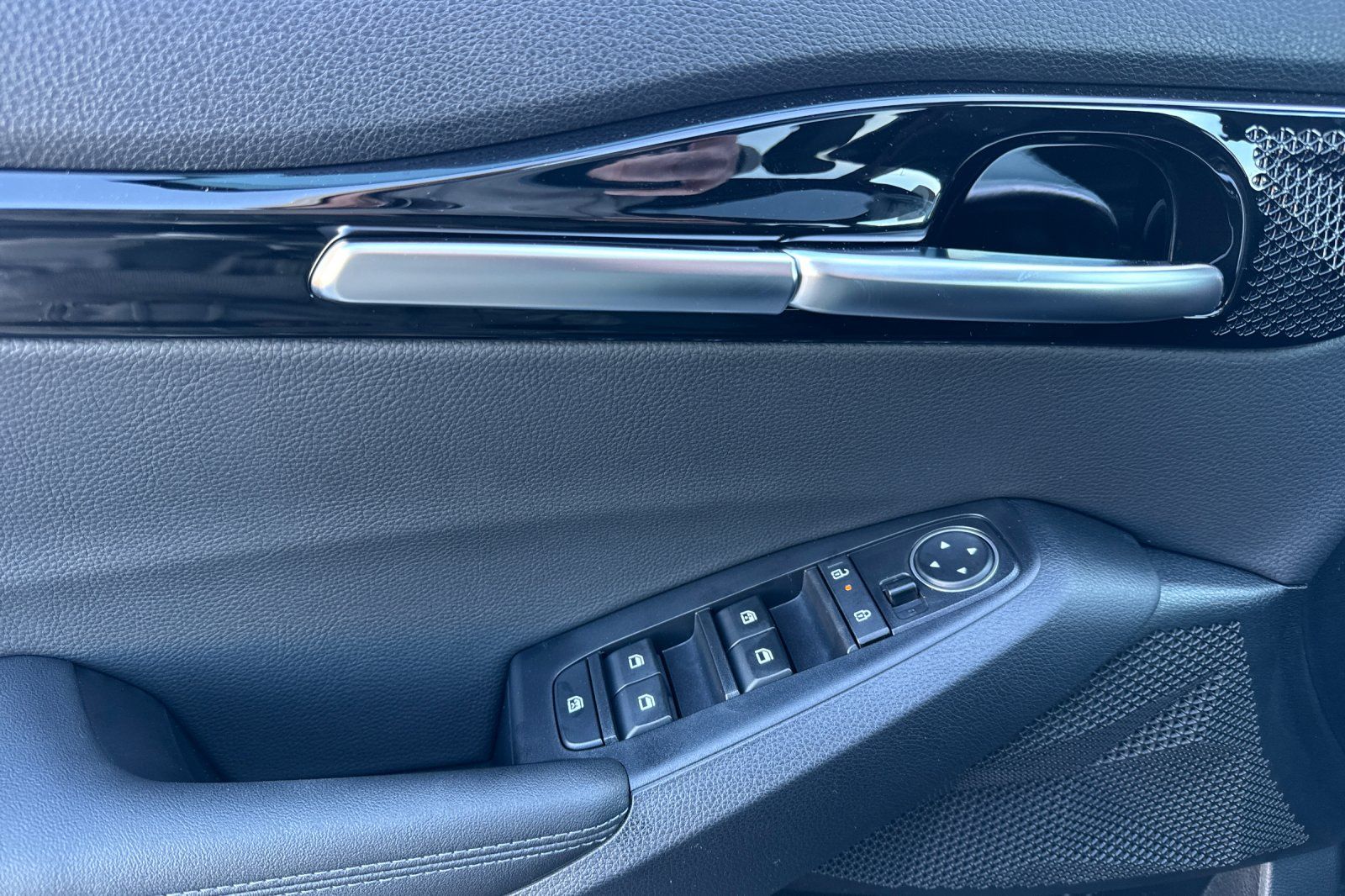 2026 Kia Seltos EX - Photo 11