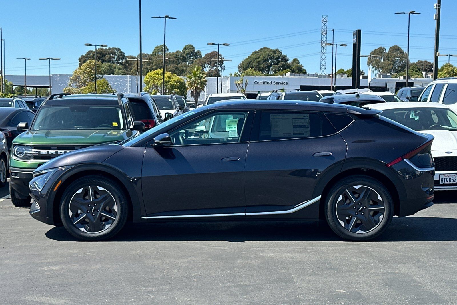 View vehicle photo 7