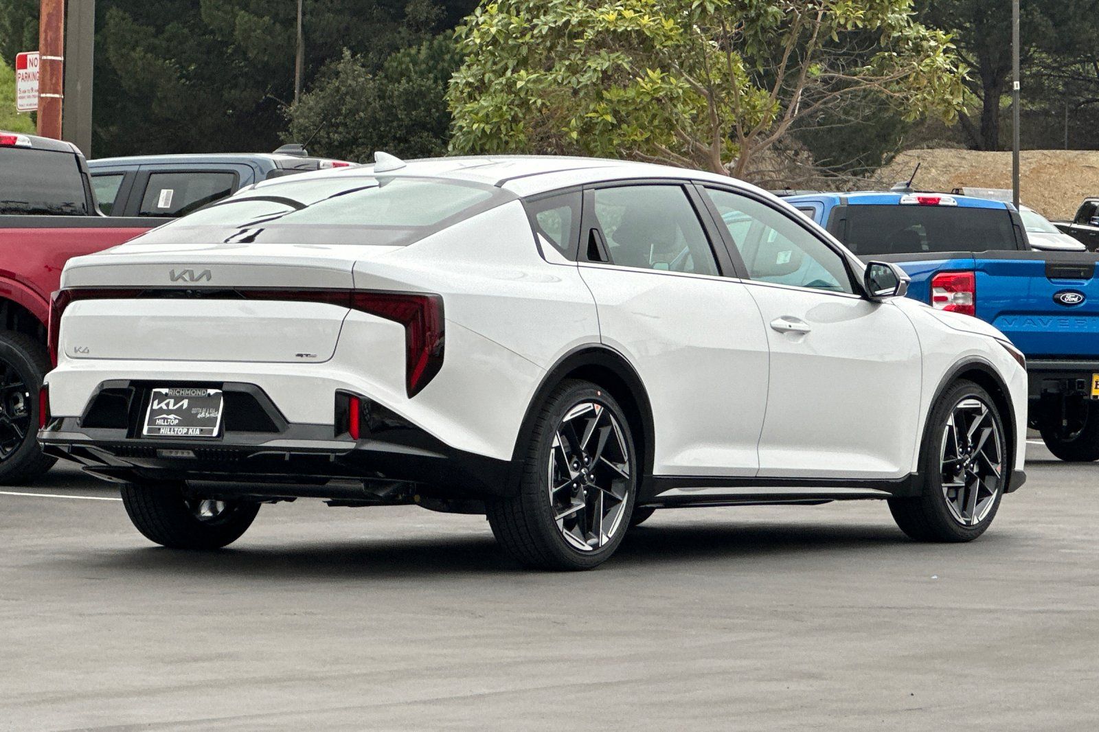 2026 Kia K4 GT-Line - Photo 4
