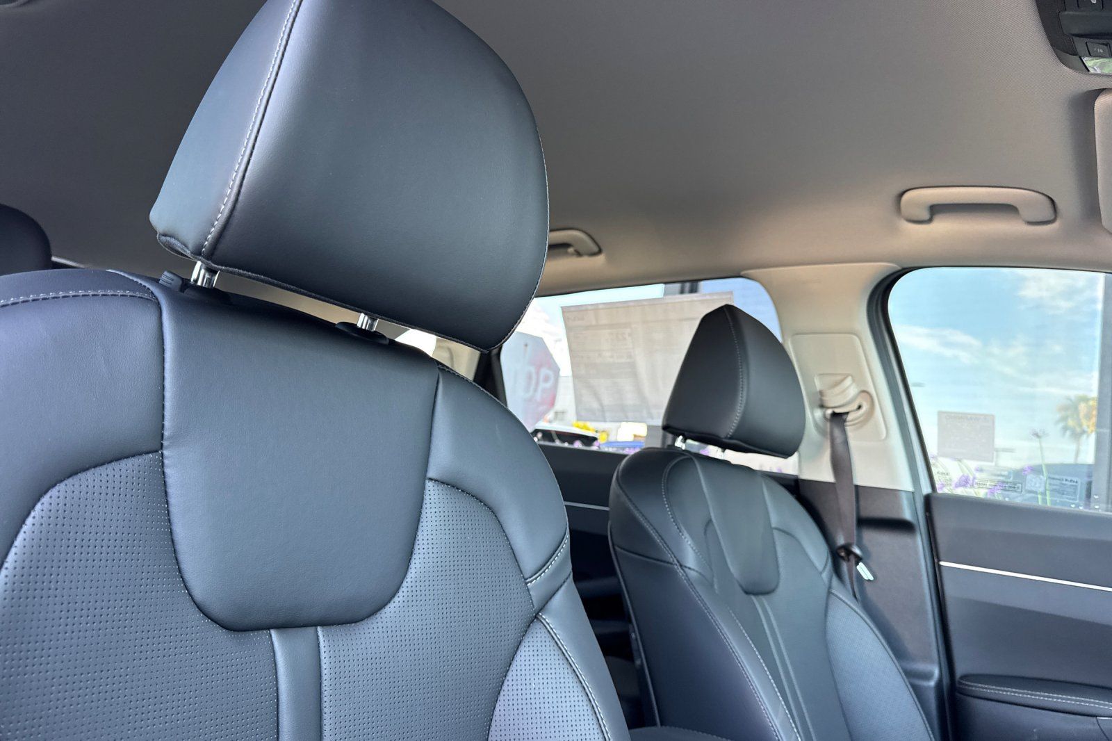 2026 Kia Sorento EX - Photo 18