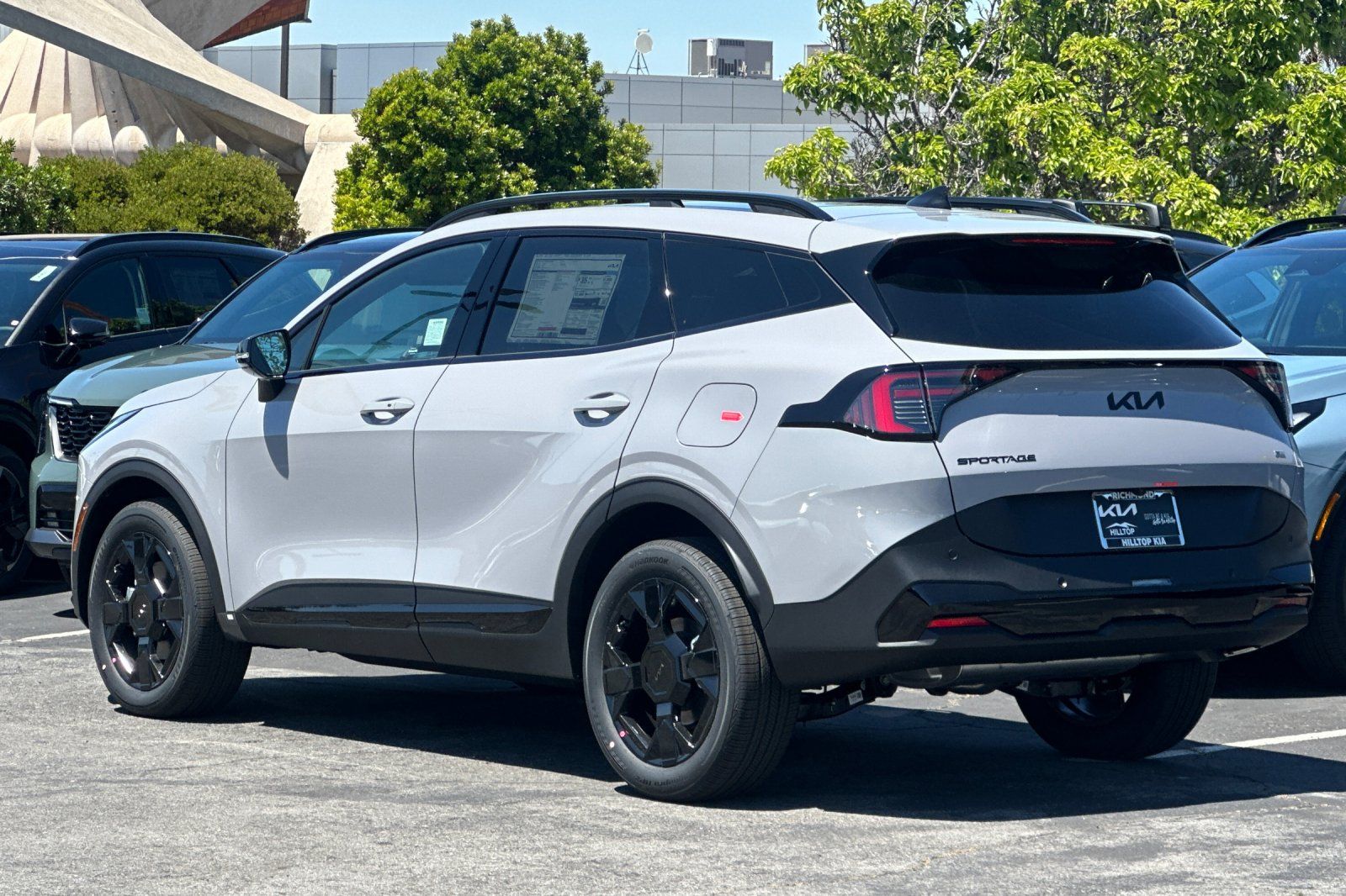 View vehicle photo 6