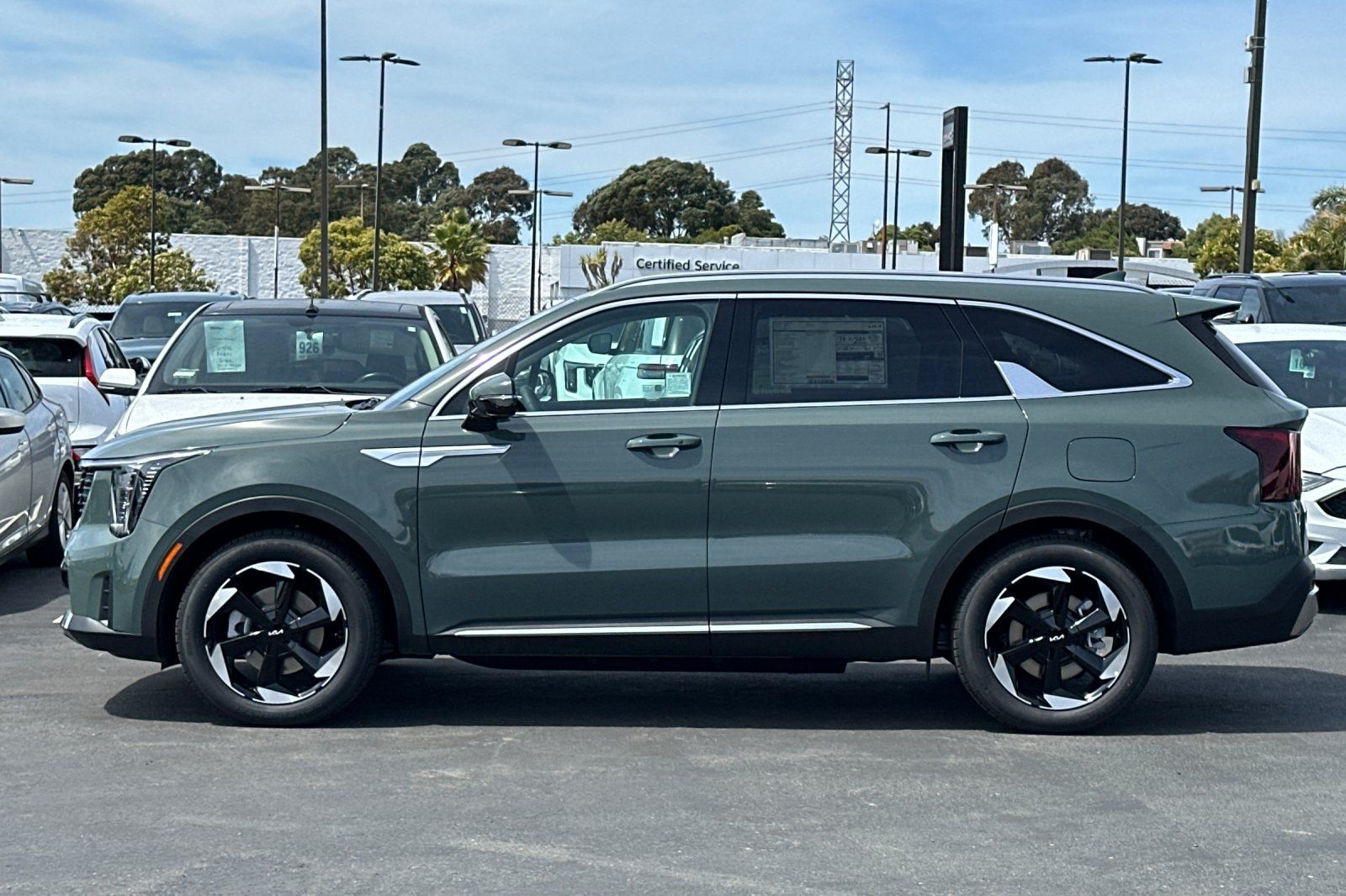 View vehicle photo 7