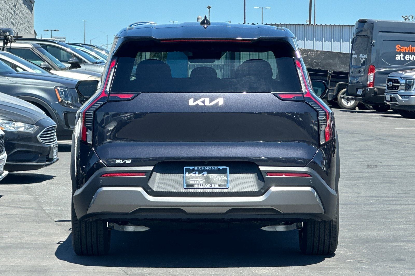 View vehicle photo 5