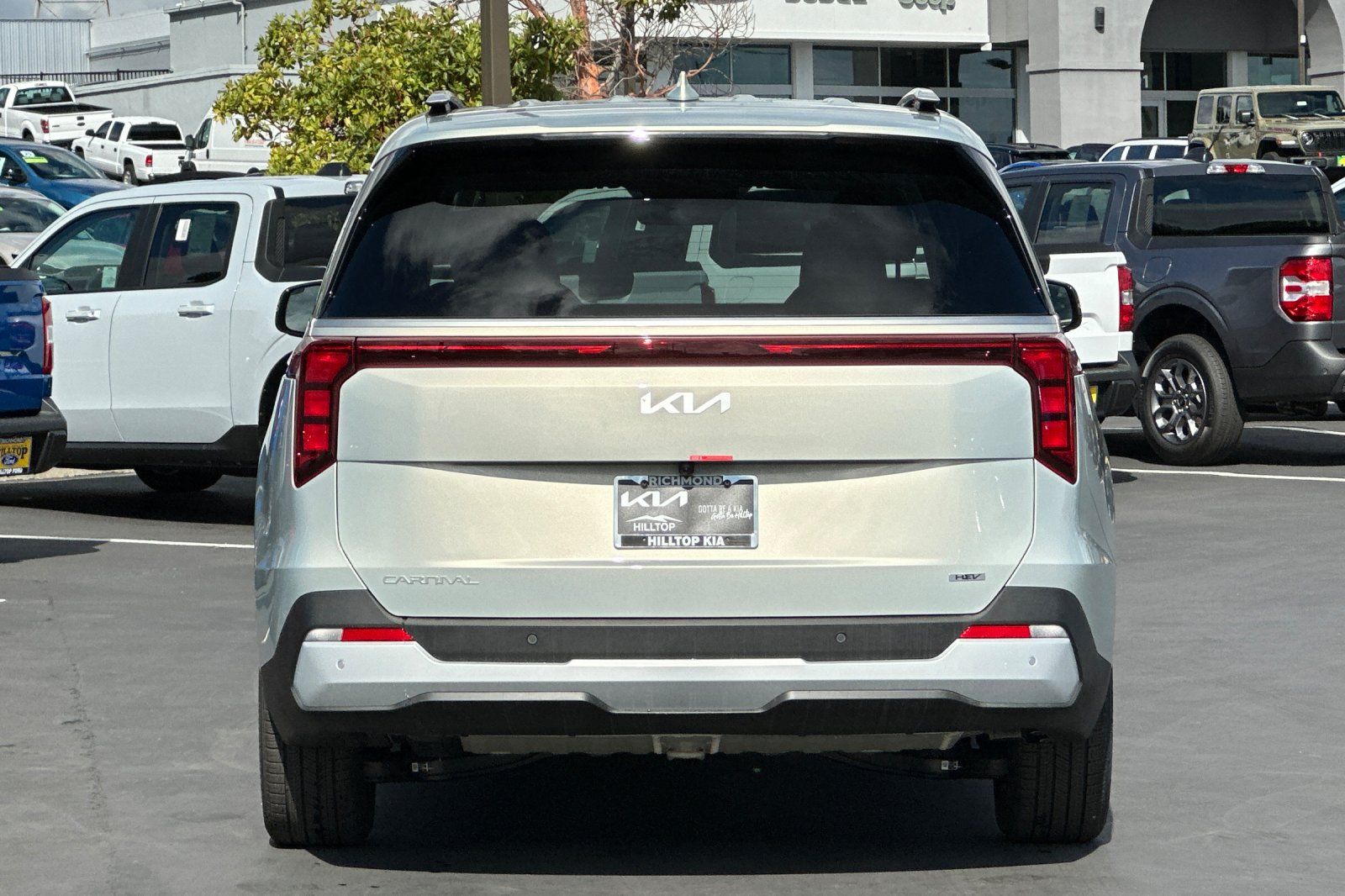 View vehicle photo 5