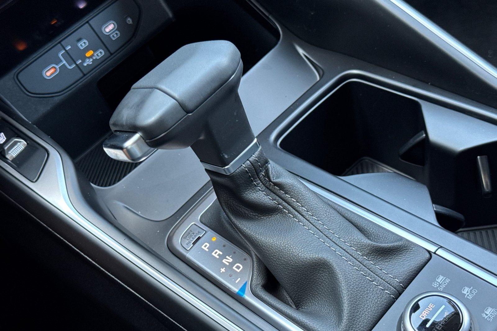 2026 Kia Sorento EX - Photo 23