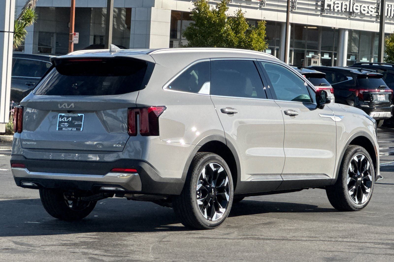 2026 Kia Sorento EX - Photo 4