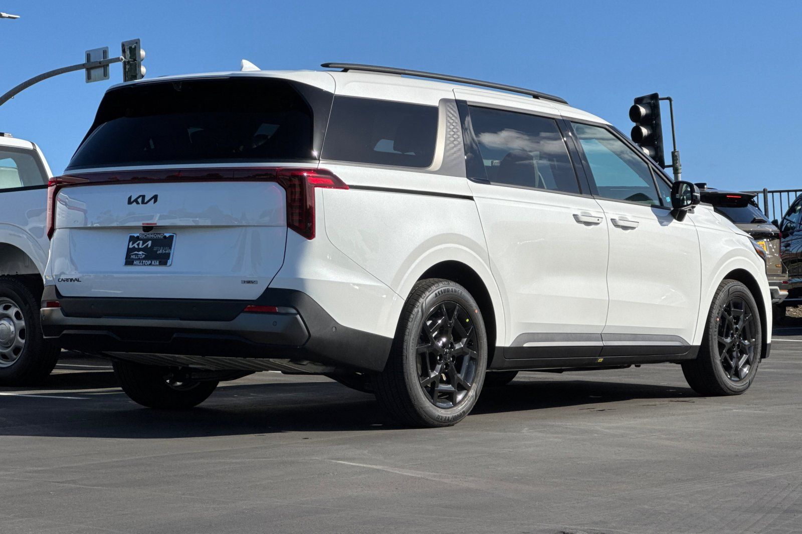 2026 Kia Carnival SX Prestige photo 4