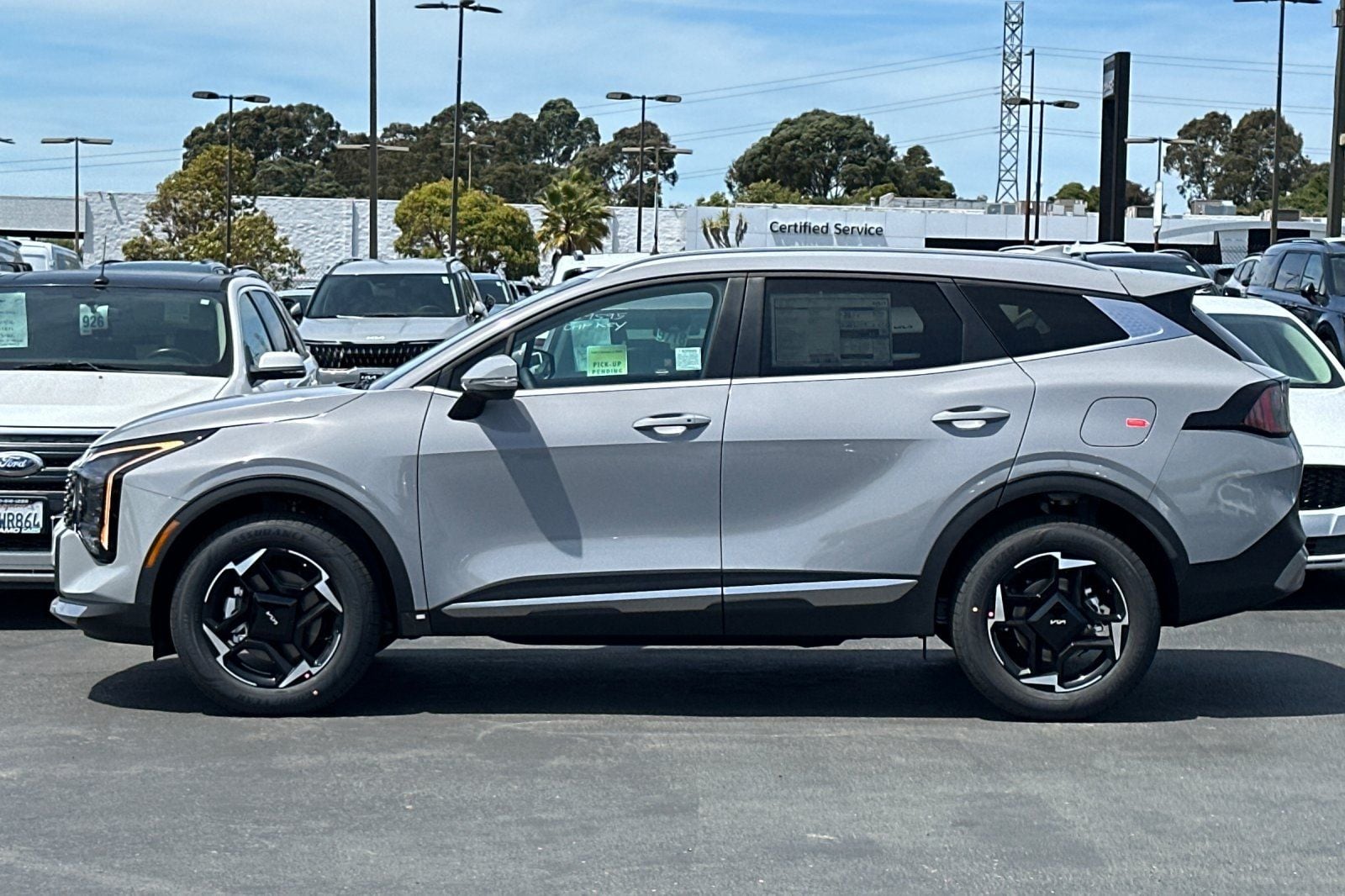 View vehicle photo 7