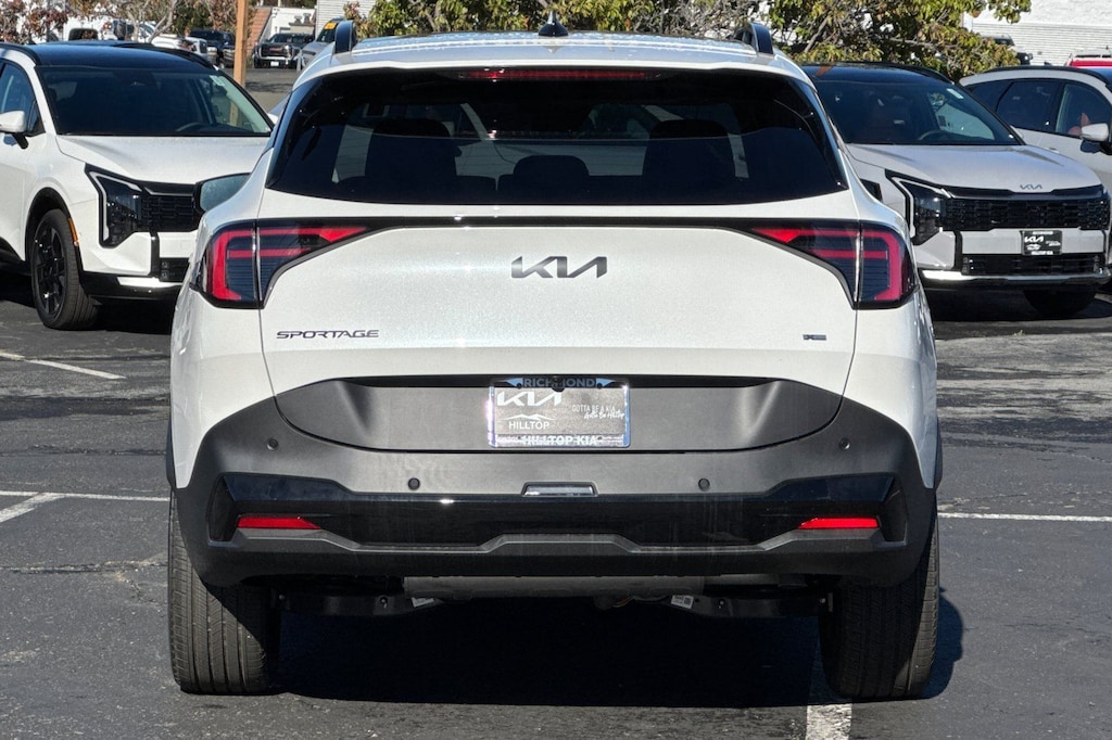 2026 Kia Sportage Plug-In Hybrid X-Line photo 3