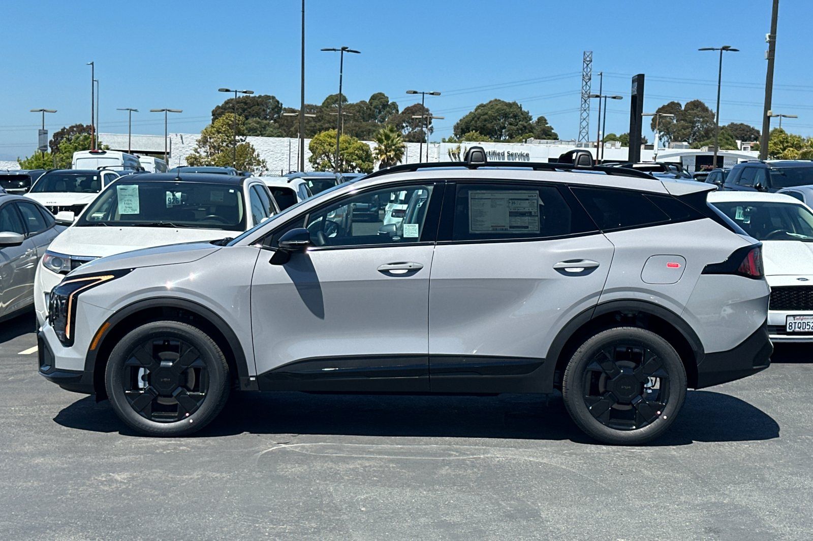 View vehicle photo 7