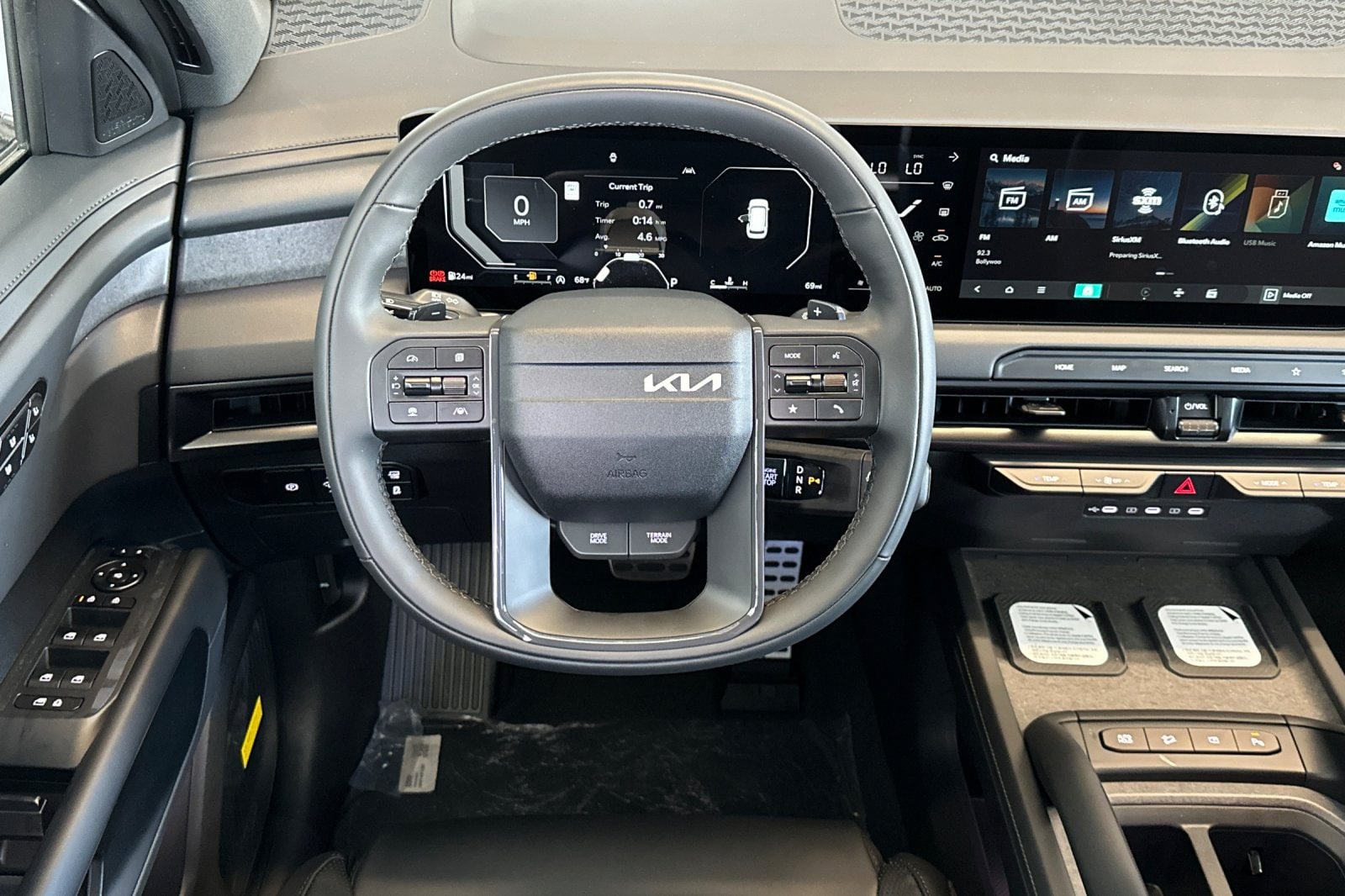 2027 Kia Telluride X-Pro SX - Photo 14