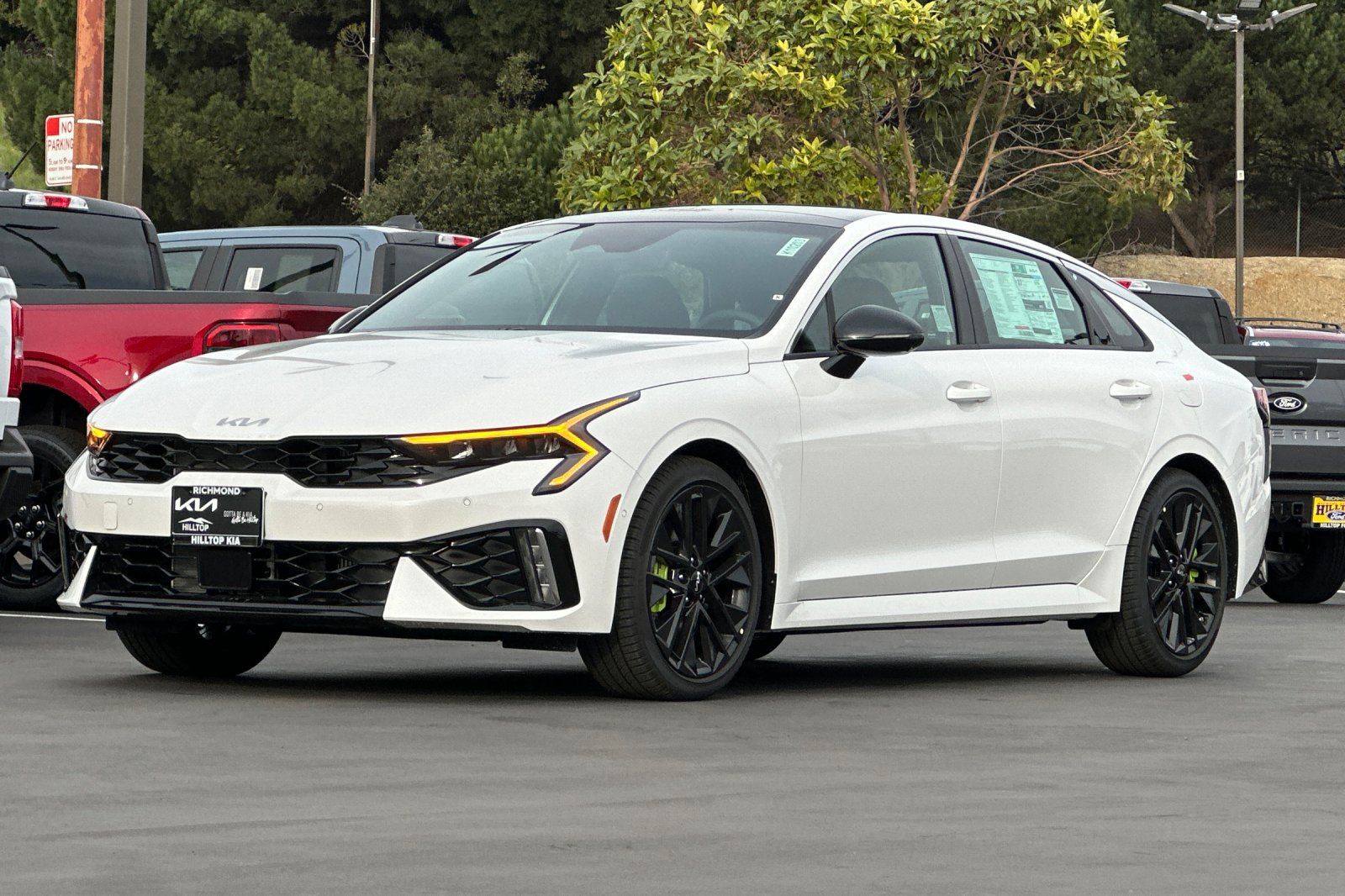2026 Kia K5 GT - Photo 8