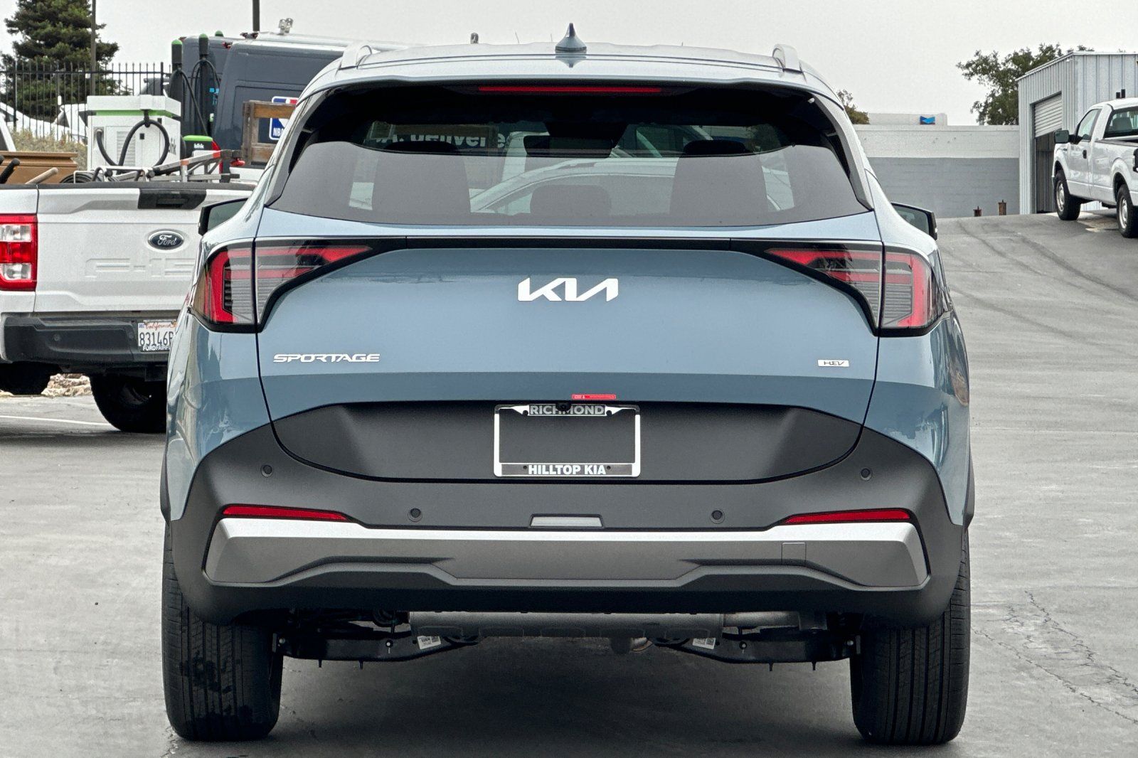 View vehicle photo 5