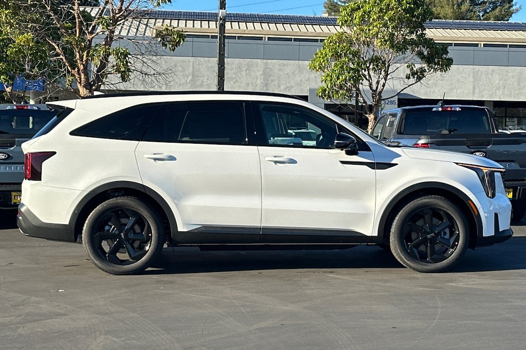 2026 Kia Sorento Hybrid SX Prestige photo 2