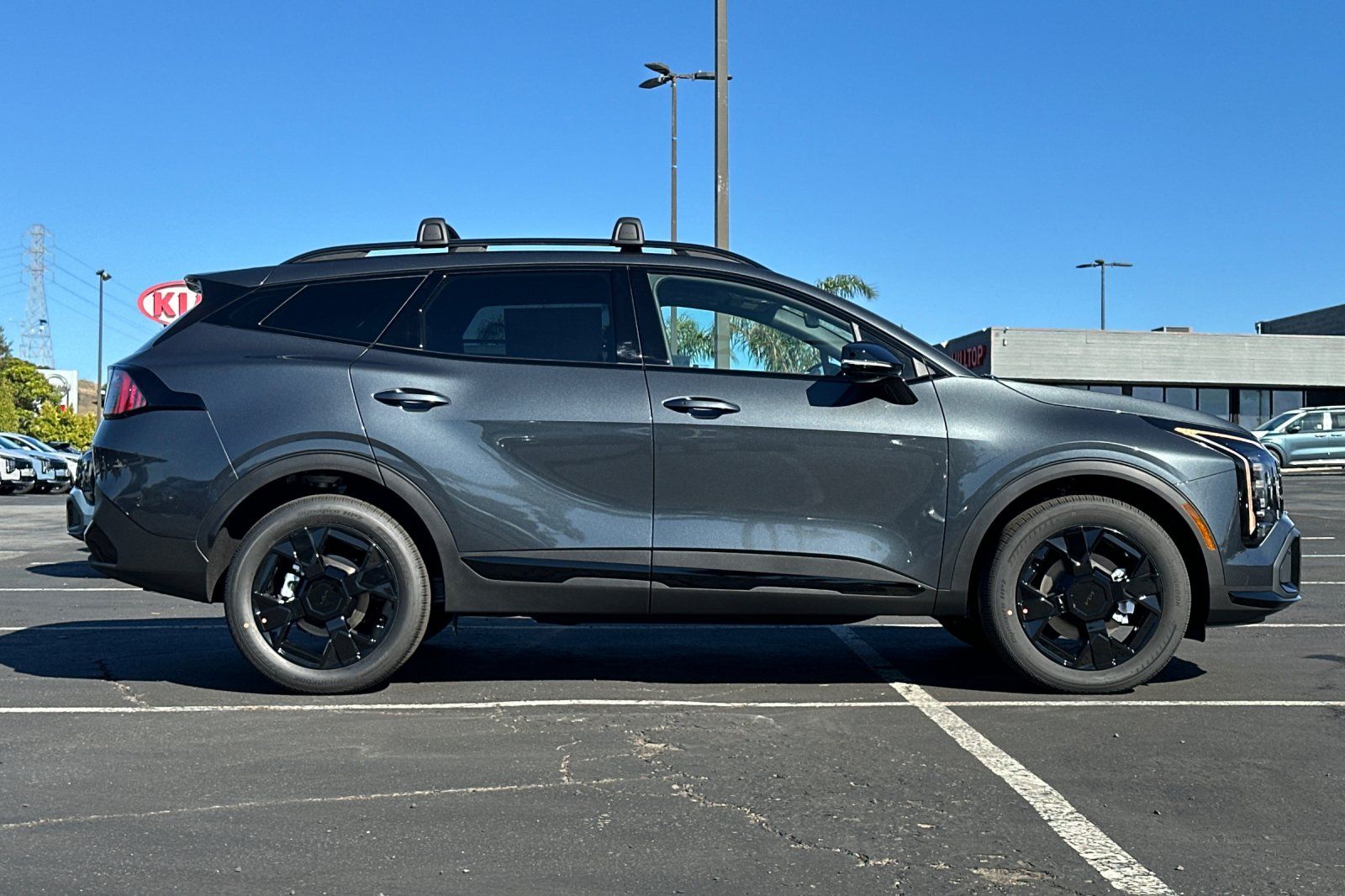 2026 Kia Sportage Hybrid X-Line photo 2