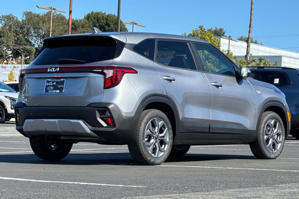 New 2026 Kia Seltos LX SUV