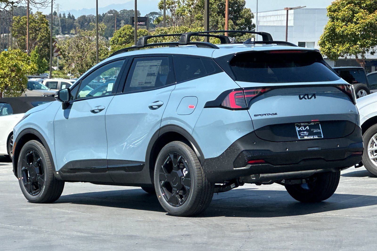 View vehicle photo 6