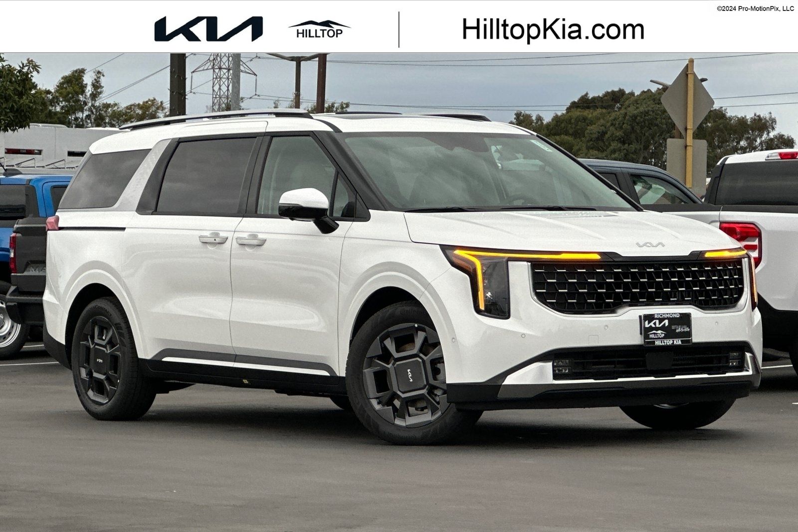 2026 Kia Carnival SX's photo