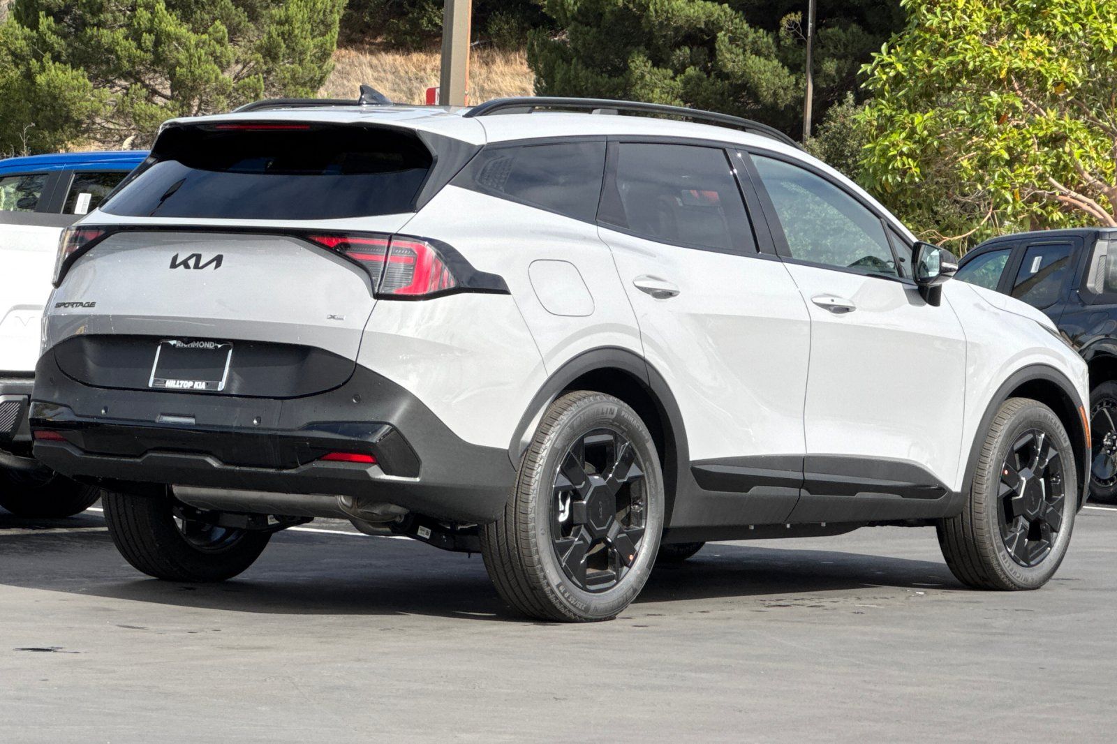 2026 Kia Sportage Plug-In Hybrid X-Line photo 4