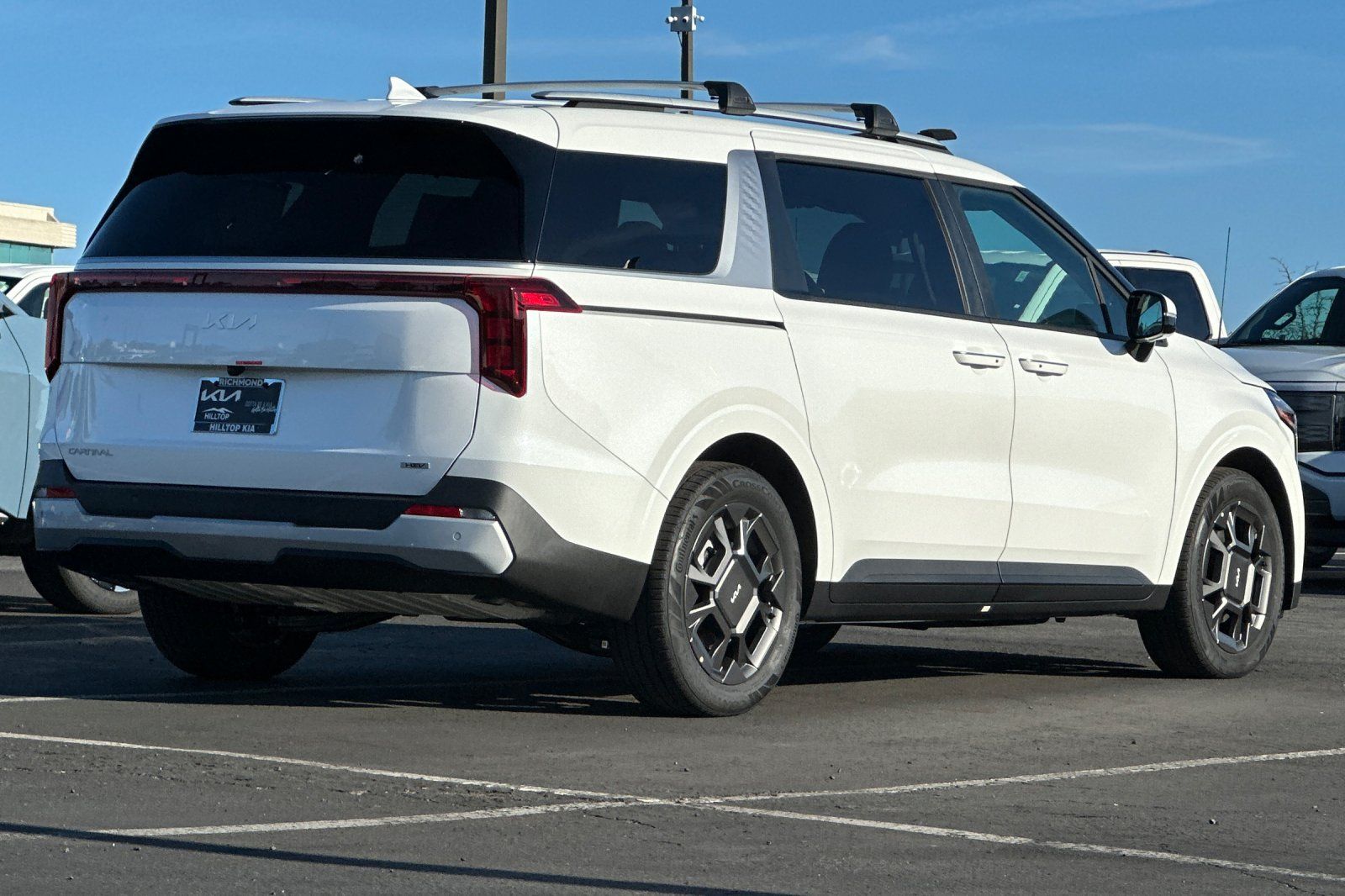 2026 Kia Carnival EX photo 4