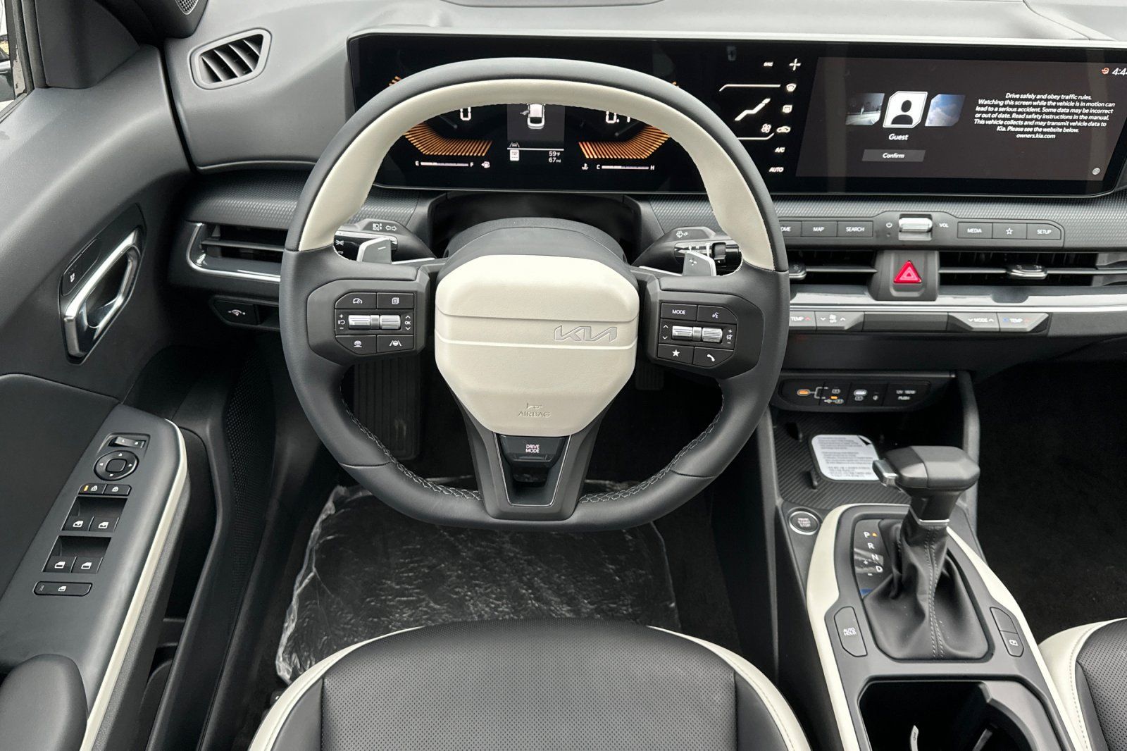 2026 Kia K4 GT-Line - Photo 13